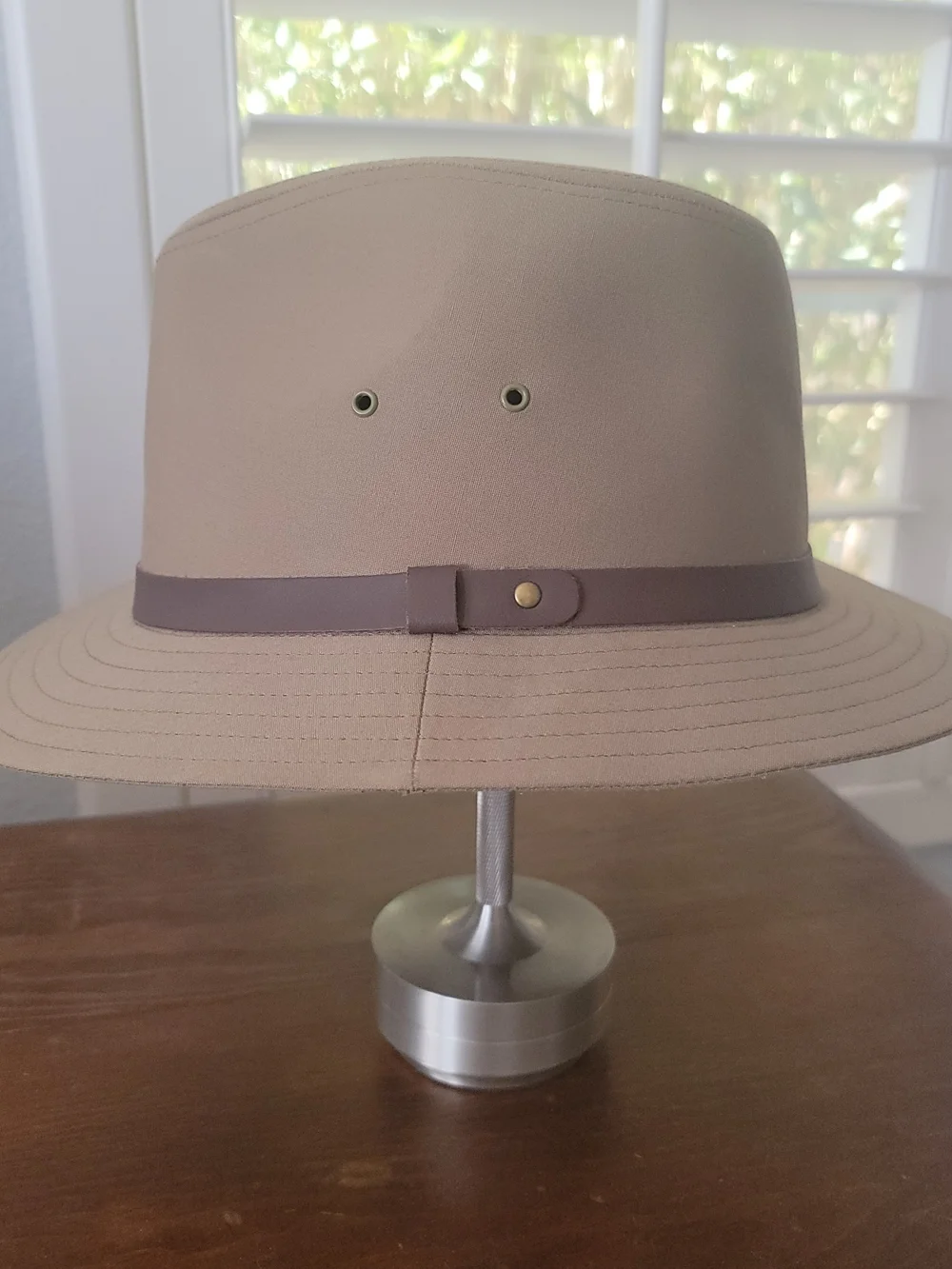 Dobbs Men's Light Beige Safari Hat with Brown Leather Band SZ 7.5